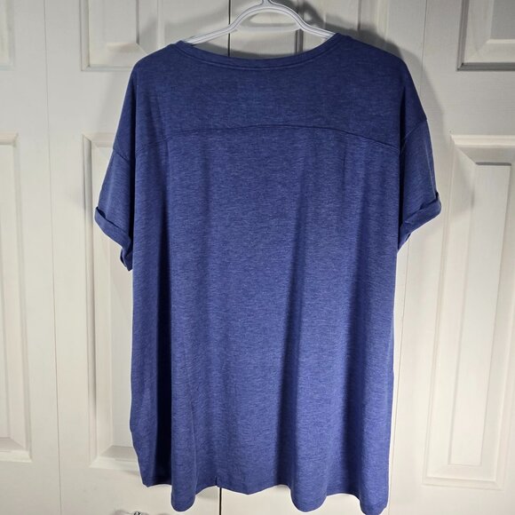 NWT Amazon Essentials Blue Women's Relaxed-Fit Crewneck T-Shirt - Size XLarge - Picture 2 of 6